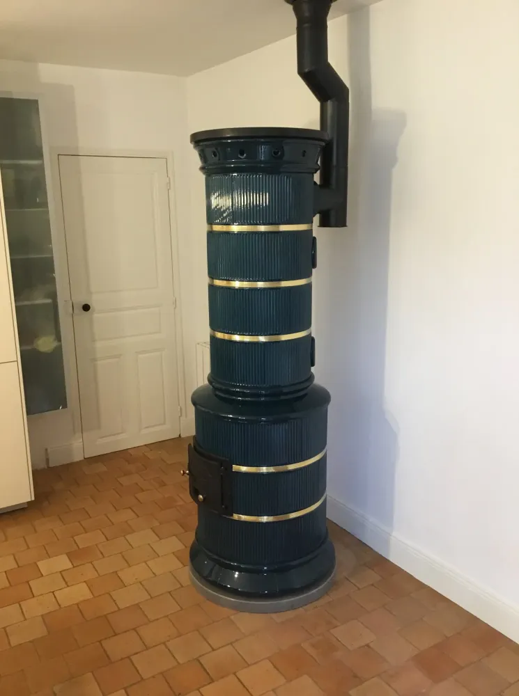 poele de faience fonce (1)