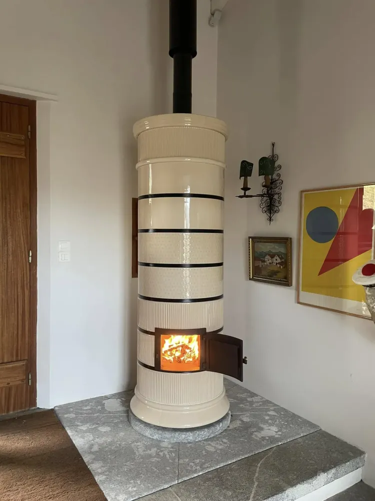 poele de faience blanc (1)